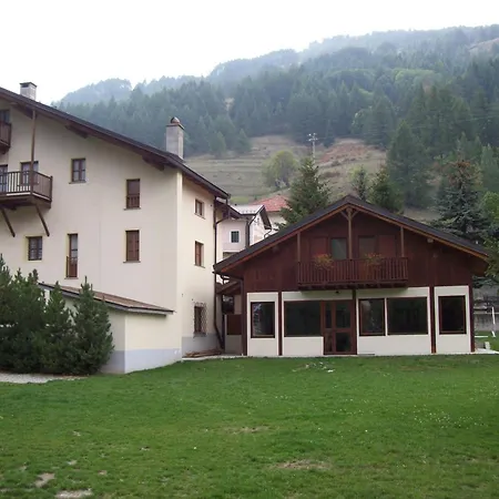 Casa Guigas Hotel *